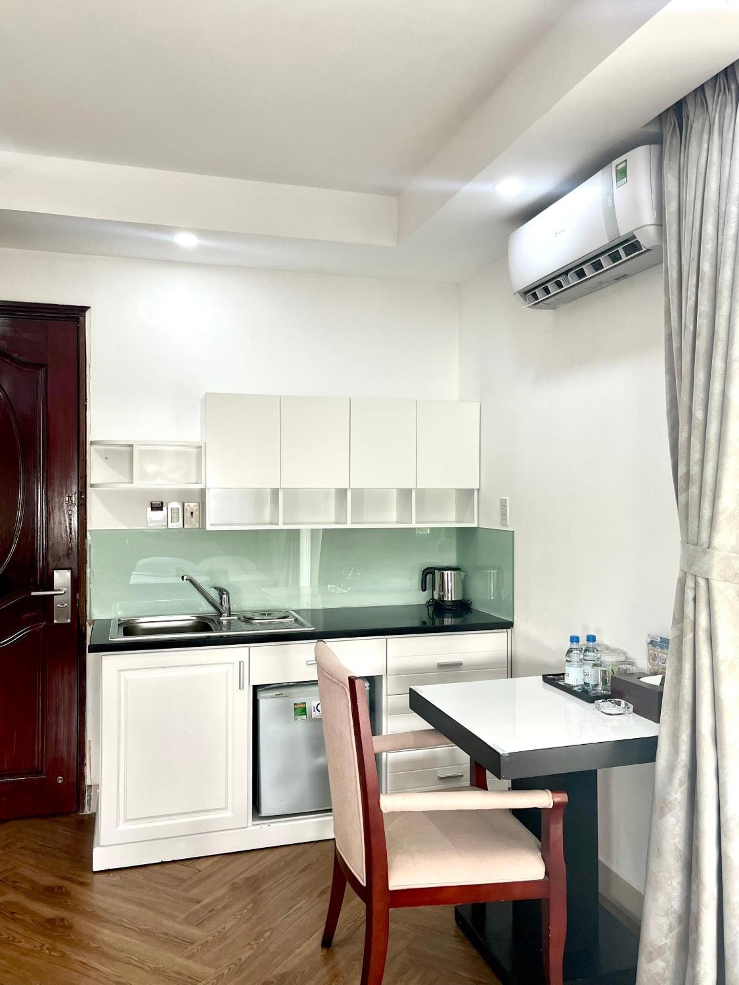 Paragon Hotel Pmh Хошимин Екстериор снимка