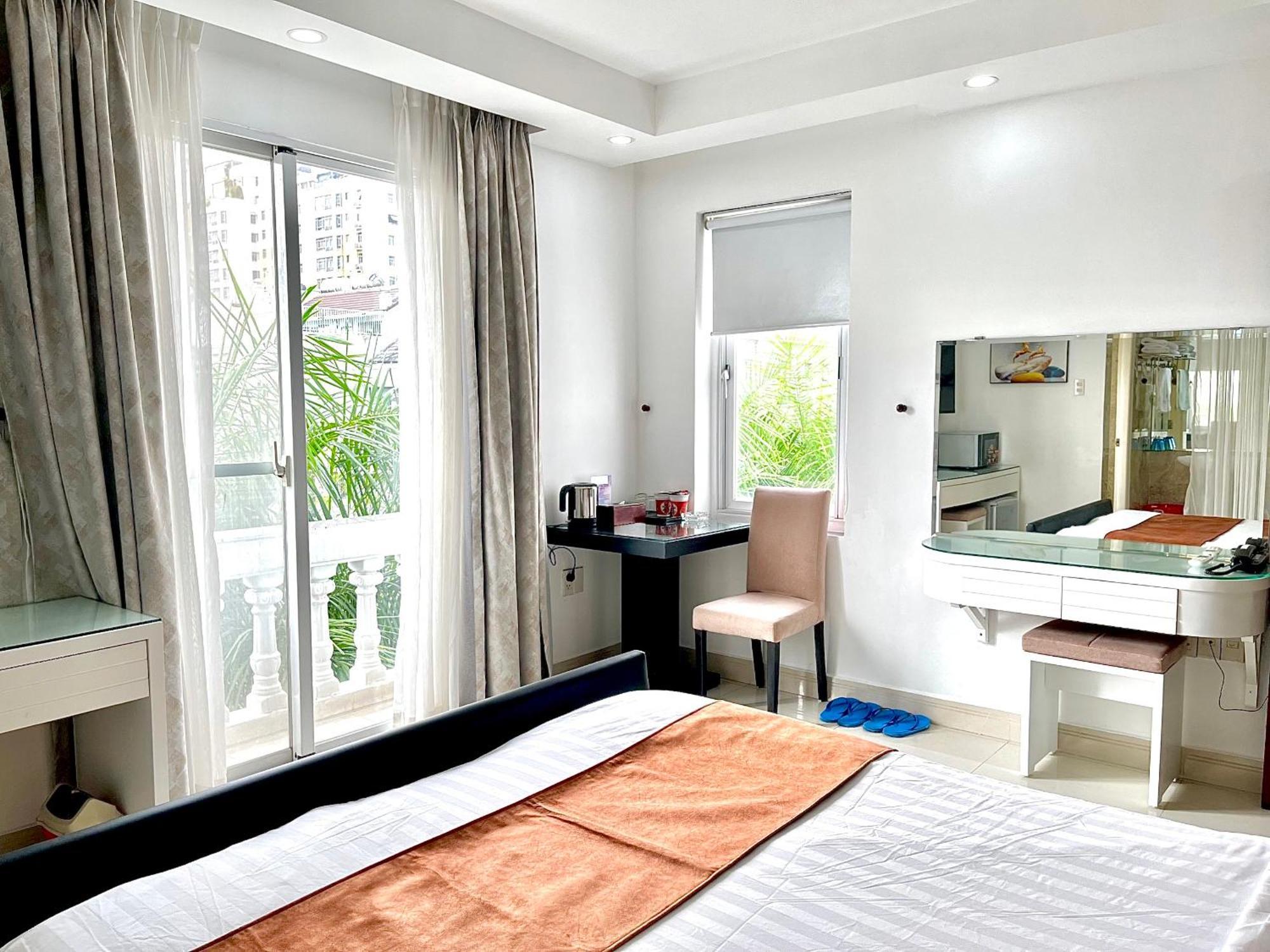 Paragon Hotel Pmh Хошимин Екстериор снимка