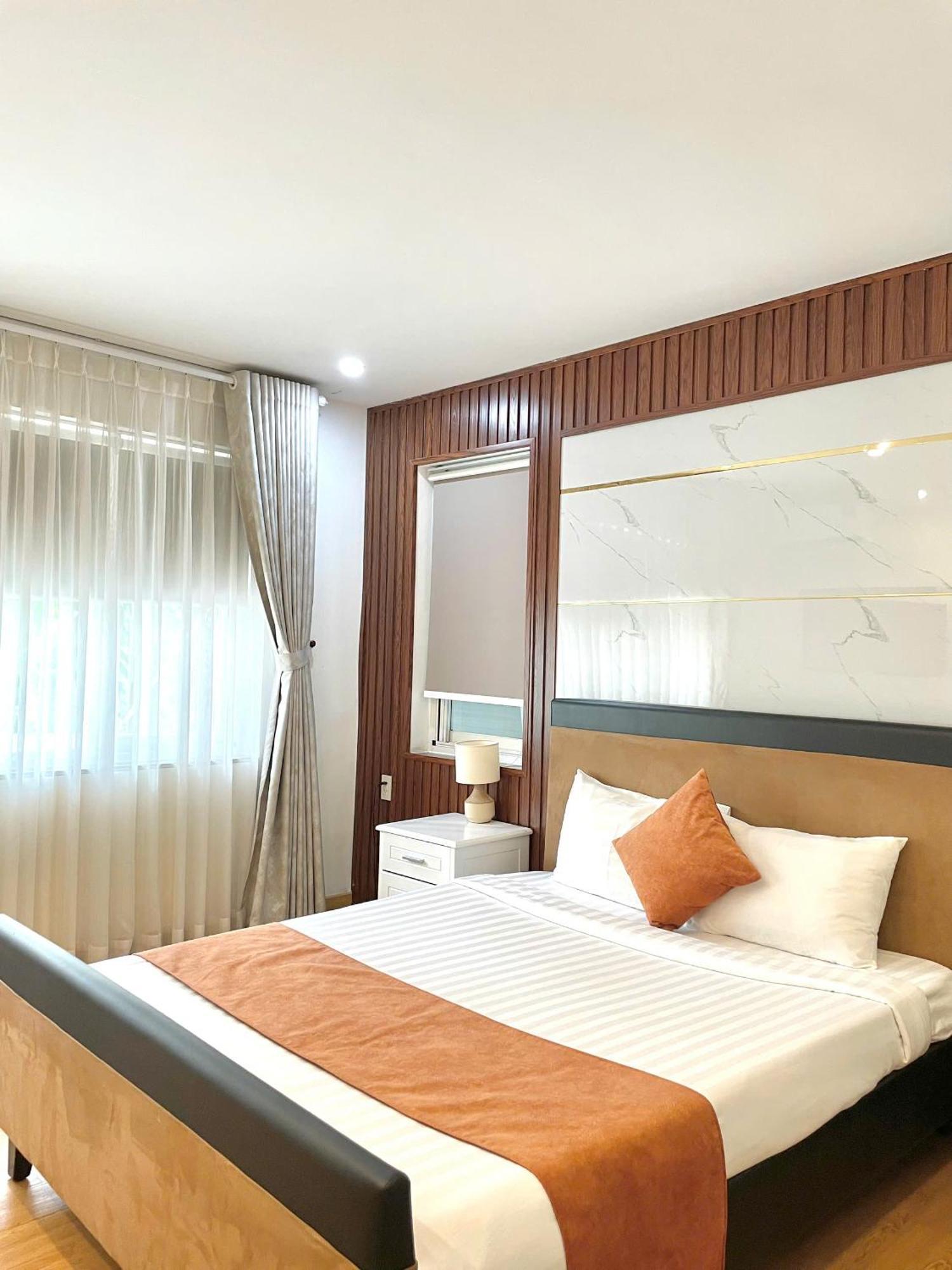 Paragon Hotel Pmh Хошимин Екстериор снимка