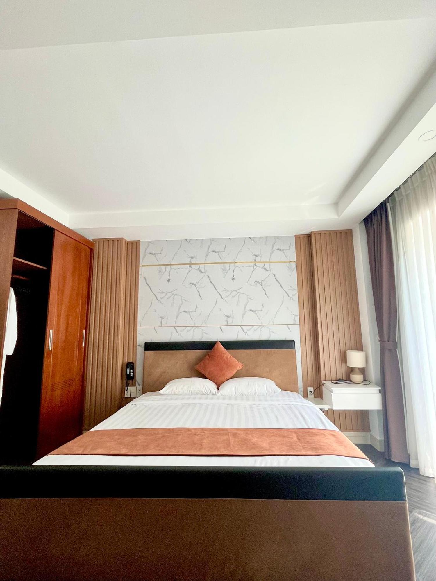 Paragon Hotel Pmh Хошимин Екстериор снимка